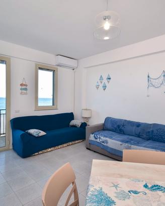 Frontemare 2 appartamenti con garage