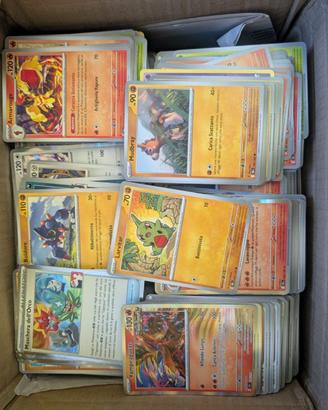 Lotto 5,2 kg di carte Pokemon