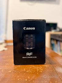 Canon RF 85mm f/2 IS STM macro