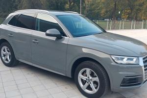 AUDI Q5 40 TDI 190cv quattro Stronic BusinessSport