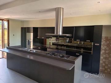 Cucina Scavolini completa – lineare + isola