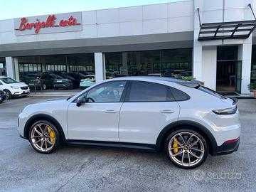 Porsche Cayenne Coupé 4.0 Turbo GT COLORE GESSO IV