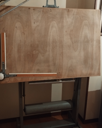 Tavolo da disegno tecnico