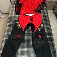 tuta completa e protezioni motocross