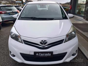 TOYOTA Yaris 1.4 D-4D 5 porte Lounge