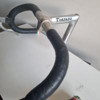 manubrio bicicletta corsa