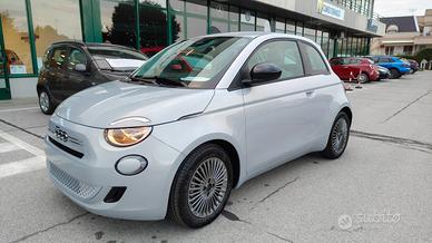 Fiat 500 Berlina Hybrid Icon