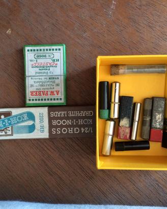 Portamine, mine e strumenti di scrittura d’epoca