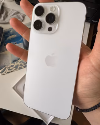 Iphone 16 pro 256gb 🍎