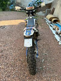 Moto enduro