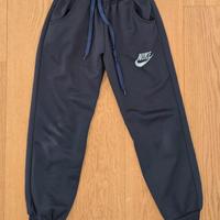 Pantaloni tuta jogger bambino Nike blu con logo 
