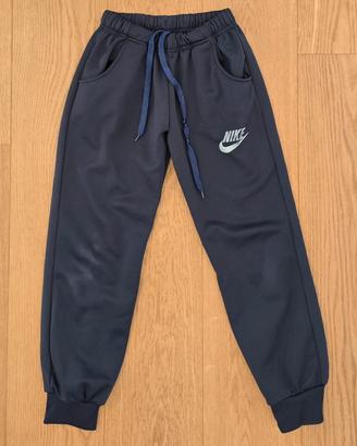 Pantaloni tuta jogger bambino Nike blu con logo 
