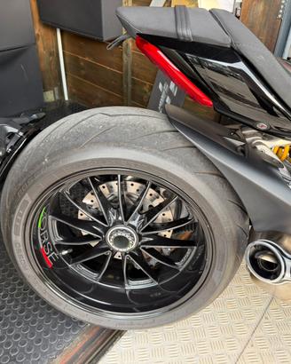 Cerchi ducati Diavel ed xdiavel