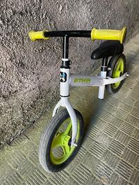 Bicicletta per bambini senza pedali
