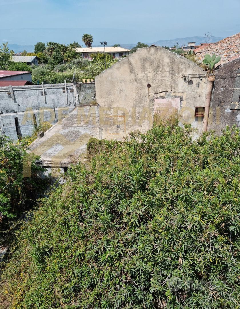 Terreno Con Casa Accatastata - Vista 4