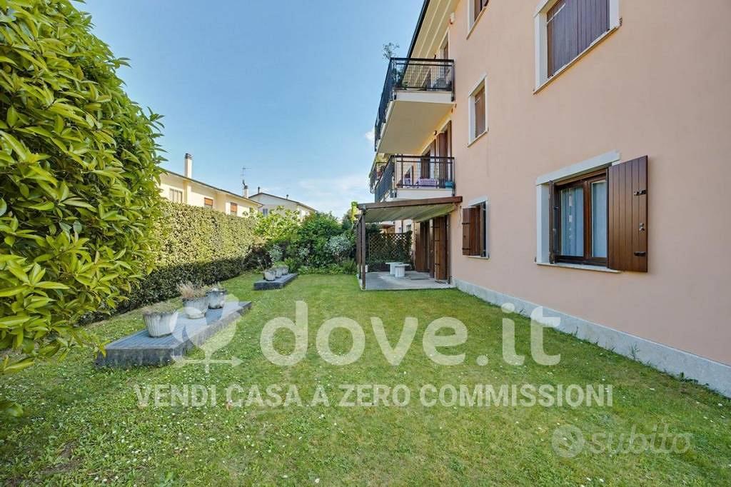 Appartamento di 85 m² con 3 locali e box auto a Tr - Altro