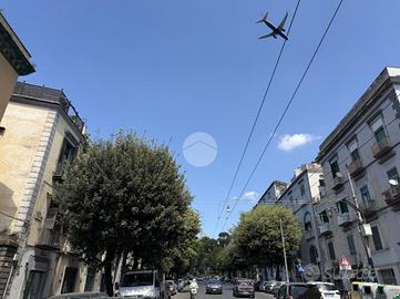 4 LOCALI A NAPOLI