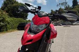 ducati hypermotard 950