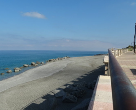 Appartamento vicino al mare con terrazzo