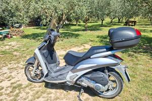 Scooter Peugeot Geopolis 250