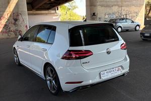 Volkswagen Golf 1.6 TDI 115 CV 5p R line