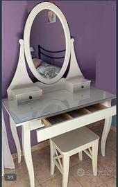 Toeletta con specchio Ikea Hemens
