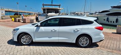 Ford Focus SW Bianca 1.5 eco Diesel 120cv Titanium