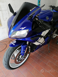 Yamaha R1 2002 blu completa di tutto