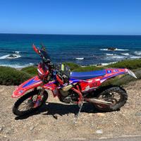 Beta RR390 Factory 2022 enduro