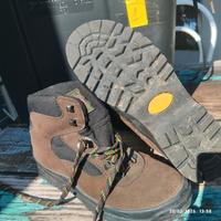 scarponi x trekking /montagna