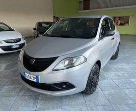 Lancia Ypsilon 1.0 FireFly 5 porte S&S Hybrid Ecoc