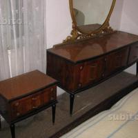 Camera in stile inglesina anni 50