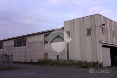 CAPANNONE A BUSTO GAROLFO