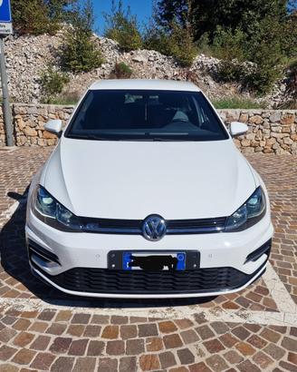VW Golf 1.5 TSI R-Line DSG 2017