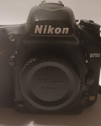 NIKON D750 + 24-120 AF-S 1:4