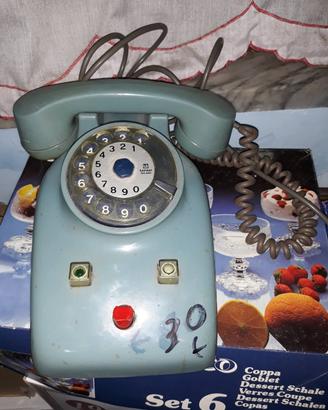 vecchi telefoni 