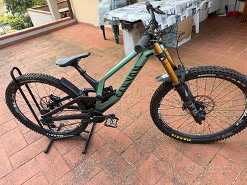Bici dh canyon sender cfr (carbonio) 29 2023