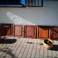 Sportelli ante in legno