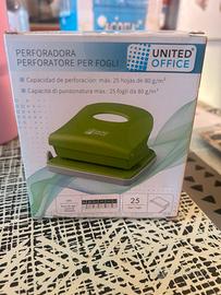Perforatore per fogli