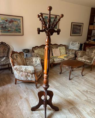 attaccapanni in legno marrone