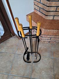 Attrezzatura per caminetto