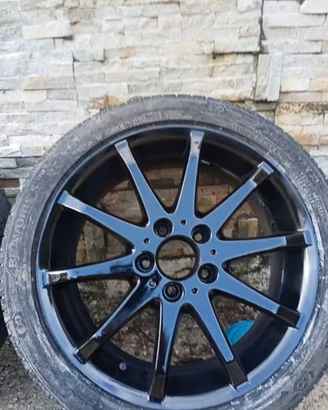 Set 4 Cerchi in Lega 17" Neri Lucidi + Pneumatici