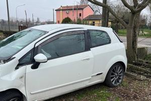 Fiat punto evo ricambi