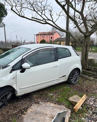 Fiat punto evo ricambi