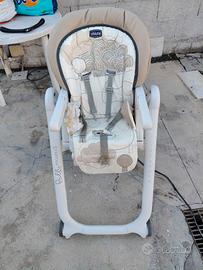 Seggiolone e sterilizzatore Chicco 