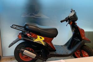 YAMAHA BOOSTER R nero arancio