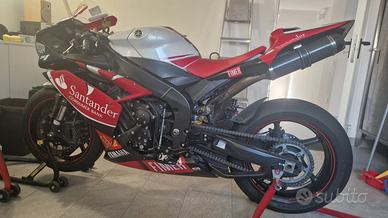 YAMAHA R1 ANNO 2008