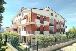 2 LOCALI A SPOLETO