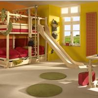 Camera giochi con scivolo,  con letto e scrivania