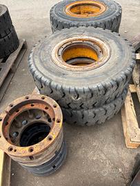 G08 Gomme per muletto